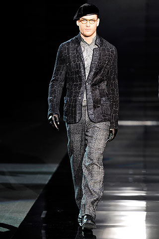 Giorgio Armani / - 2010-2011